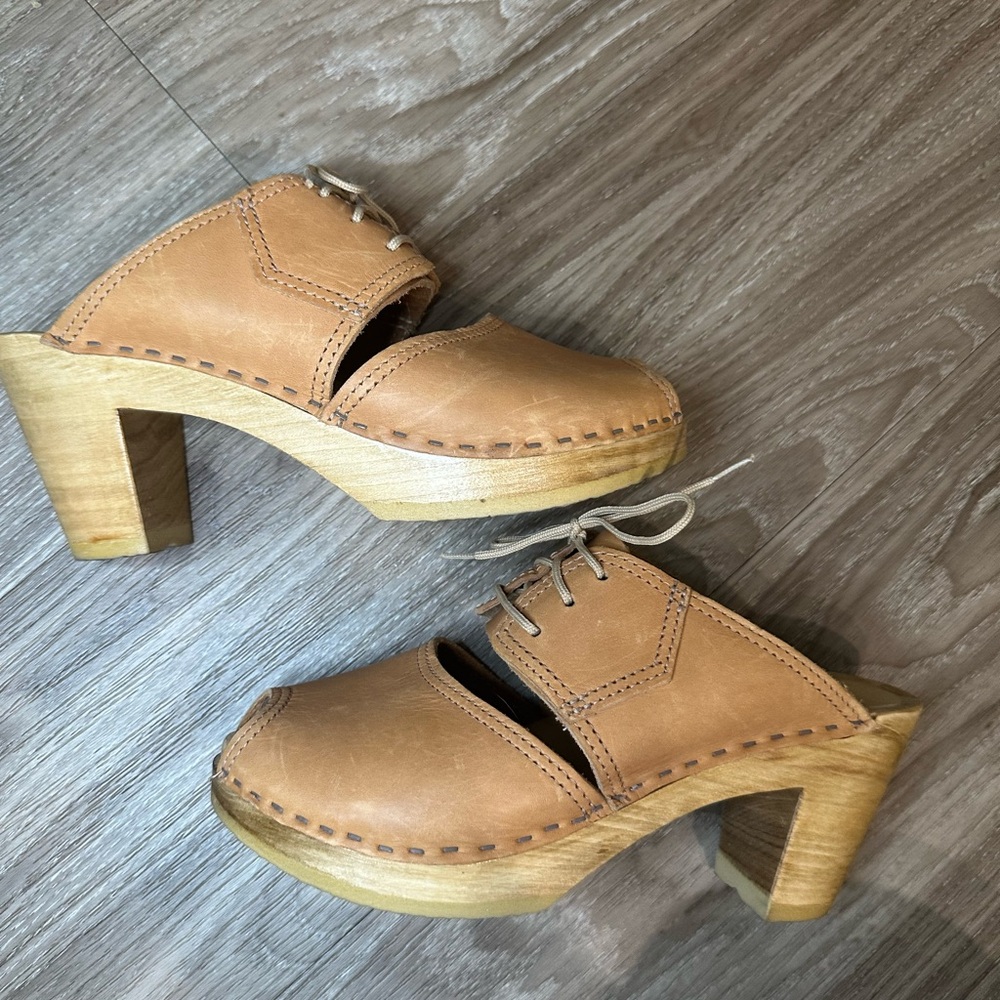 Bryr Studio Phoebe Handmade Leather Heeled Clog - Picture 5 of 5